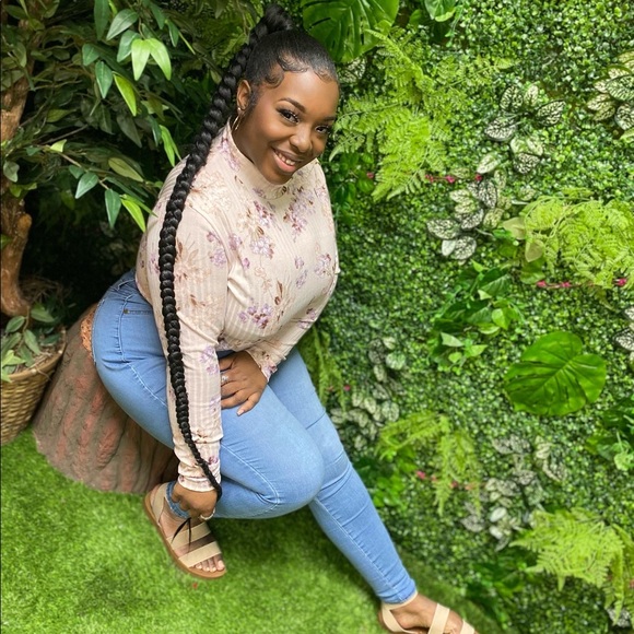 Meet your Posher, Skylar - Picture 1 of 1